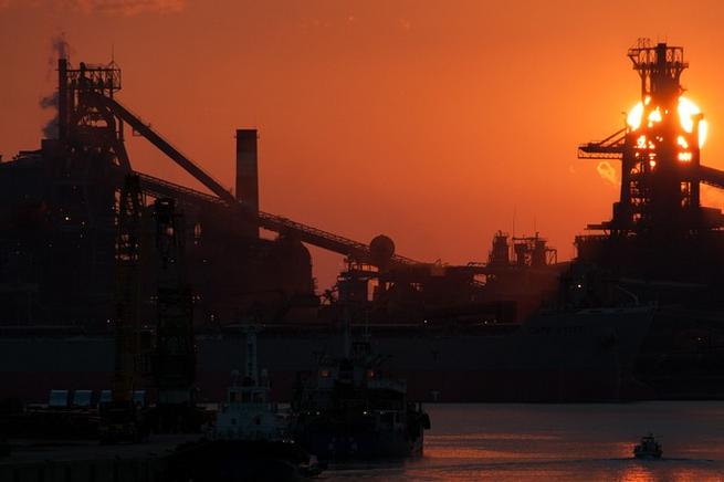 El textil valenciano solicita que se solvente pronto el conflicto de la estiba en los puertos españoles